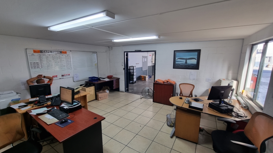 Commercial Property for Sale in Airport Industria Western Cape